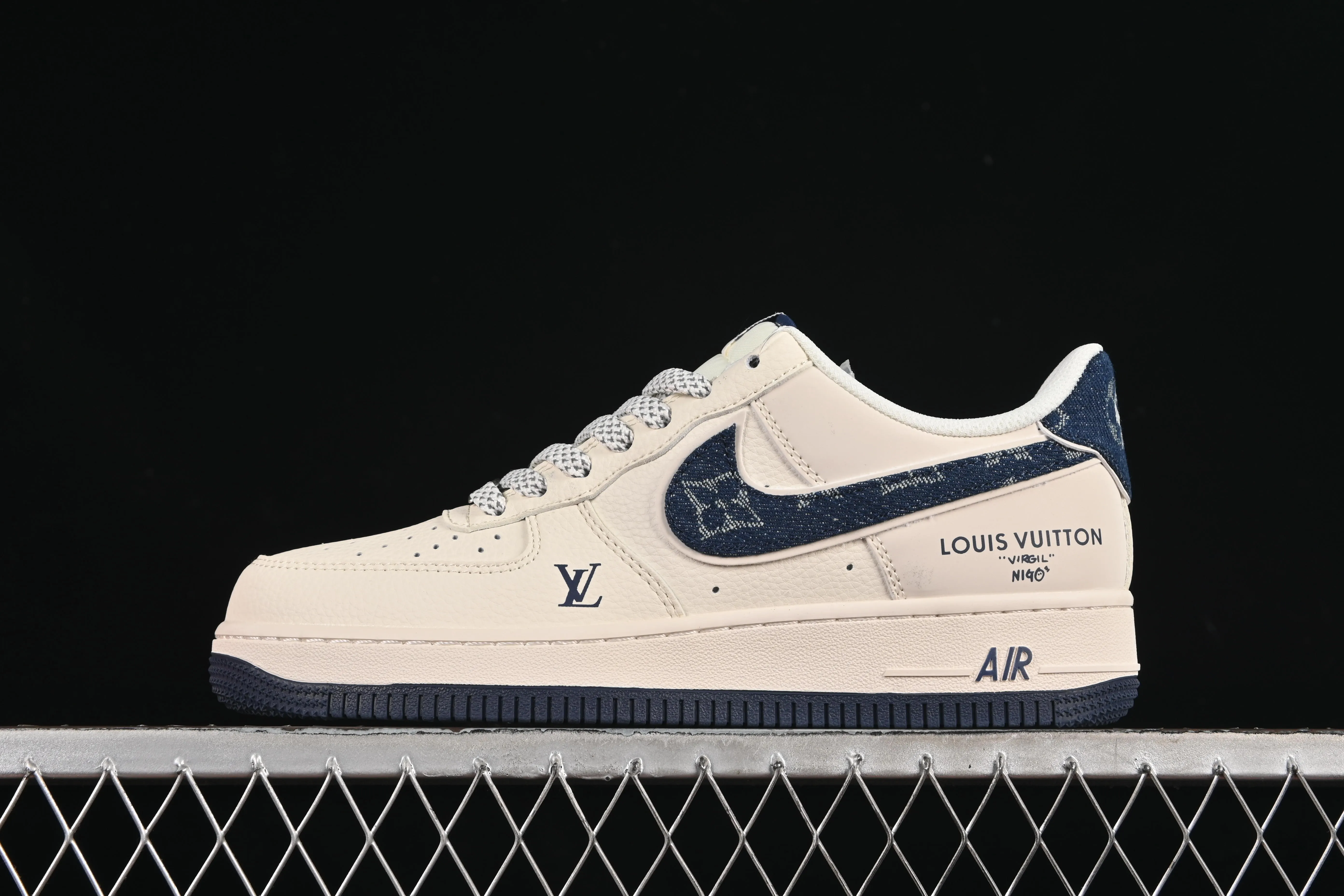 All categories Nk Air Force 1 Air Force series Nk Air Force 1 Low Air Force low top Nike Air Force 1'07 Low LV co-branded denim blue hook Air Force 1 low top casual sneakers SM6668-102